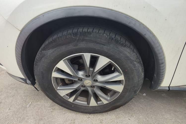 Used Nissan Murano 2015 2.5L XL Two-Wheel Drive Smart Edition Left Front Wheel Hub