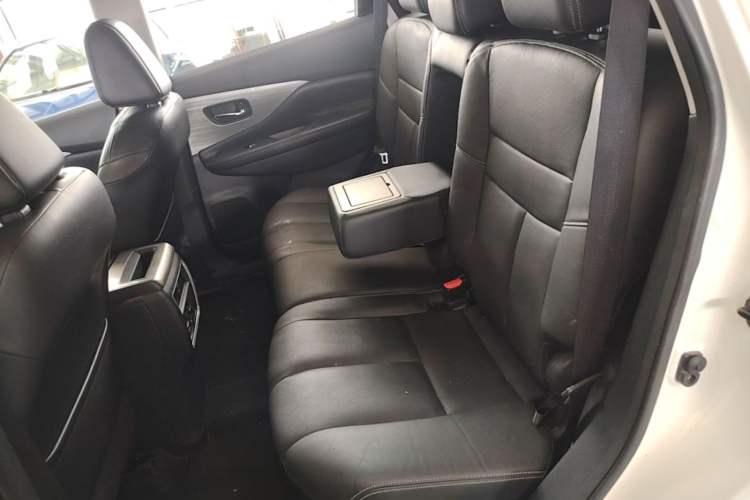 Used Nissan Murano 2015 2.5L XL Two-Wheel Drive Smart Edition Left Rear Seat