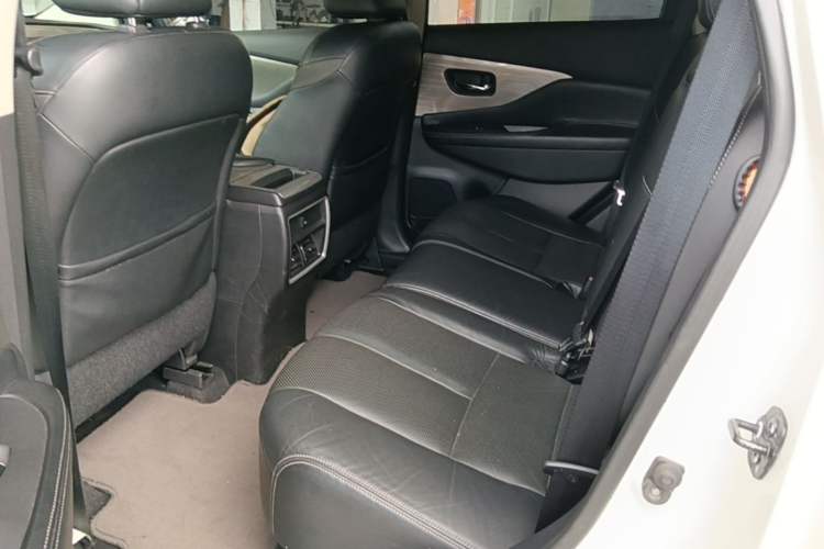 Used Nissan Murano 2015 2.5L XL Two-Wheel Drive Smart Edition Left Rear Seat