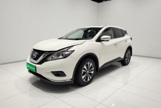 Używany Nissan Murano 2015 2.5L XV RES Two-Wheel Drive Luxury Edition