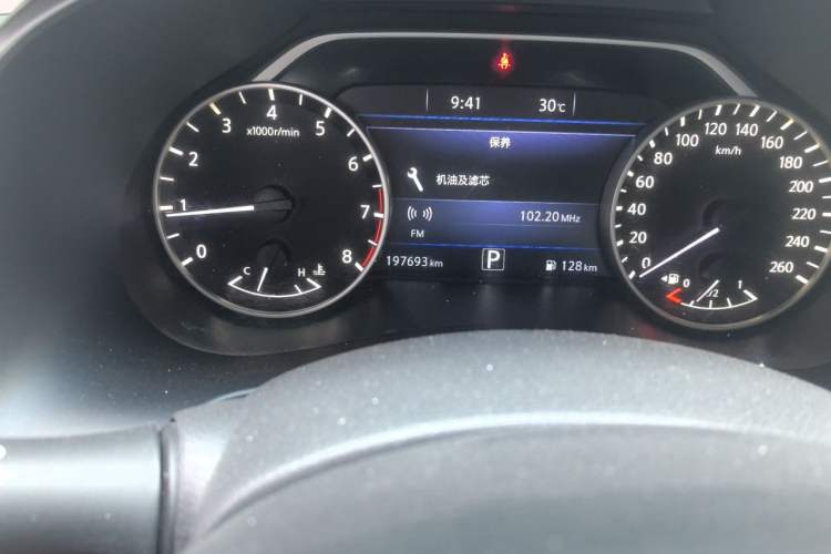 Used Nissan Murano 2015 2.5L XL Two-Wheel Drive Smart Edition Odometer Close Up