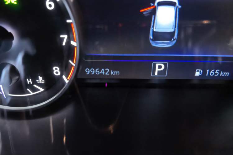Used Nissan Murano 2015 2.5L XL Two-Wheel Drive Smart Edition Odometer Close Up