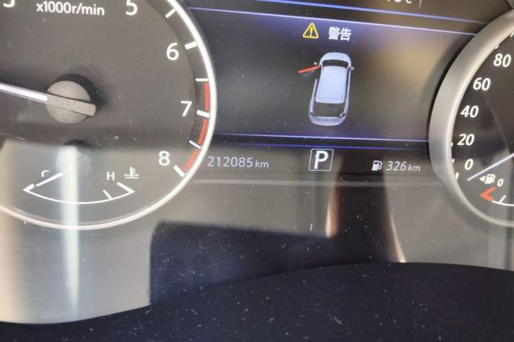 Used Nissan Murano 2015 2.5L XL Two-Wheel Drive Smart Edition Odometer Close Up
