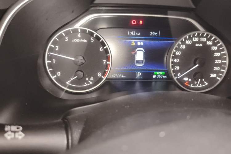 Used Nissan Murano 2015 2.5L XL Two-Wheel Drive Smart Edition Odometer Close Up