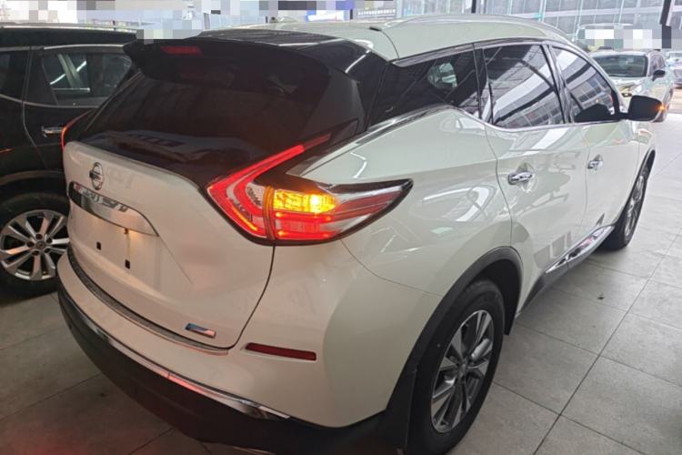 Used Nissan Murano 2015 2.5L XE Two-Wheel-Drive Elite Edition Rear Right 45 Deg