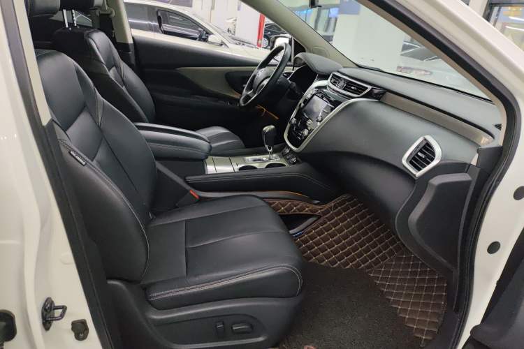 Used Nissan Murano 2015 2.5L XL Two-Wheel Drive Smart Edition Right Front Seat