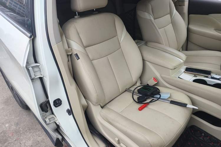 Used Nissan Murano 2015 2.5L XL Two-Wheel Drive Smart Edition Right Front Seat
