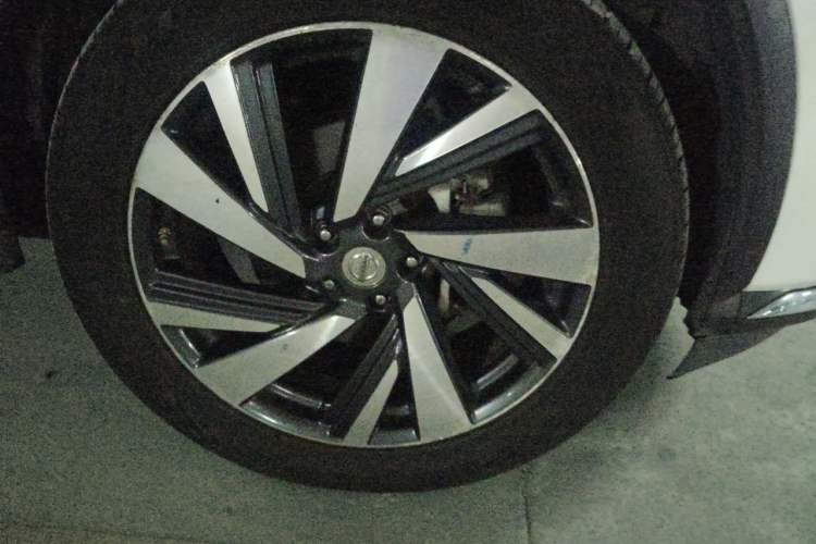 Used Nissan Murano 2015 2.5 S/C HEV XL Two-Wheel Drive Hybrid Luxury Edition Right Front Wheel Hub