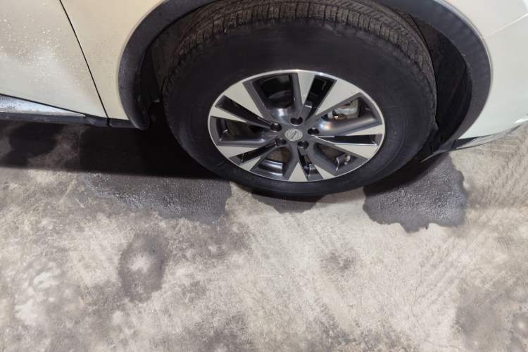 Used Nissan Murano 2015 2.5L XL Two-Wheel Drive Smart Edition Right Front Wheel Hub