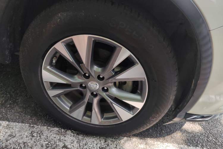 Used Nissan Murano 2015 2.5L XL NAVI Plus Two-Wheel Drive Smart Edition Right Front Wheel Hub