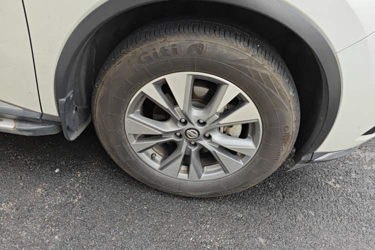 Used Nissan Murano 2015 2.5L XL Two-Wheel Drive Smart Edition Right Front Wheel Hub