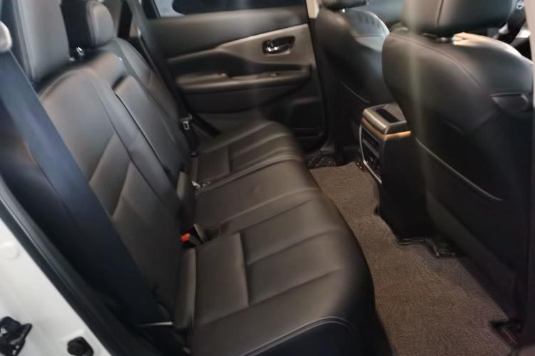 Used Nissan Murano 2015 2.5L XL Two-Wheel Drive Smart Edition Right Rear Seat