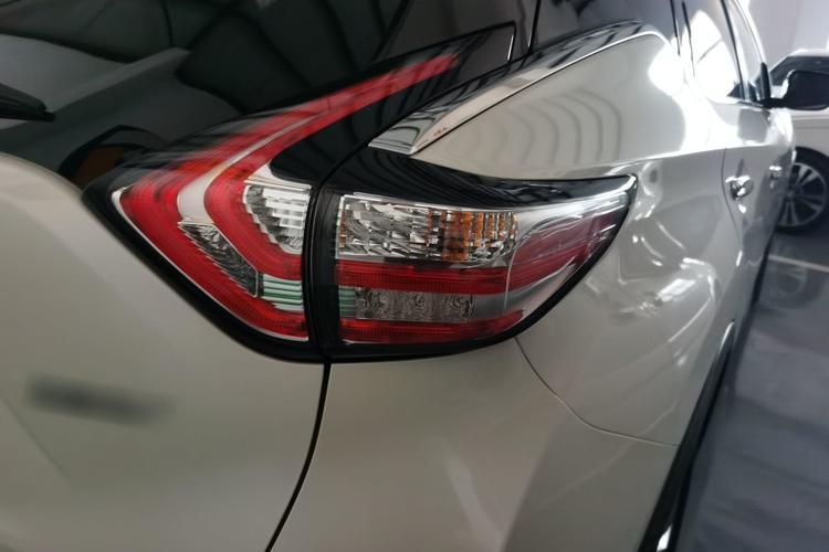 Used Nissan Murano 2015 2.5L XL Two-Wheel Drive Smart Edition Right Rear Taillight