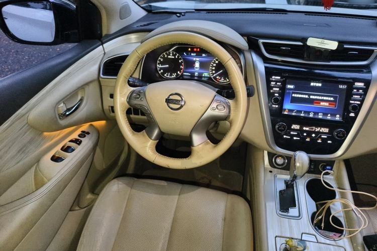 Used Nissan Murano 2015 2.5L XV RES Two-Wheel Drive Luxury Edition Steering Wheel
