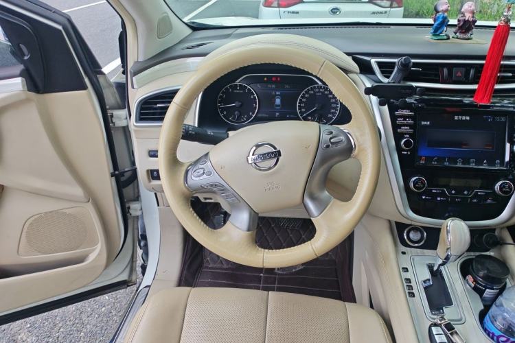 Used Nissan Murano 2015 2.5L XV RES Plus Two-Wheel-Drive Touring Edition Steering Wheel