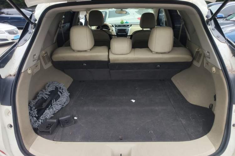 Used Nissan Murano 2015 2.5L XL Two-Wheel Drive Smart Edition Trunk