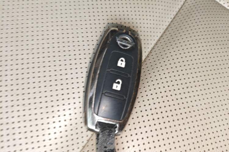 Used Nissan Murano 2015 2.5L XL Two-Wheel Drive Smart Edition Vehicle Key