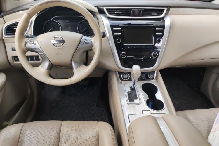 Used Nissan Murano 2015 2.5L XL Two-Wheel Drive Smart Edition Center Console