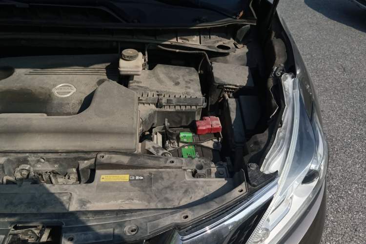 Used Nissan Murano 2015 2.5L XL Two-Wheel Drive Smart Edition Engine Bay Left