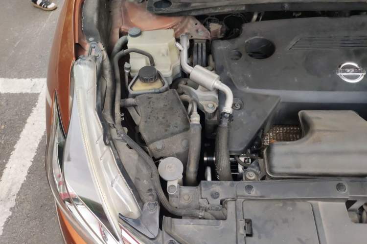 Used Nissan Murano 2015 2.5L XL Two-Wheel Drive Smart Edition Engine Bay Right