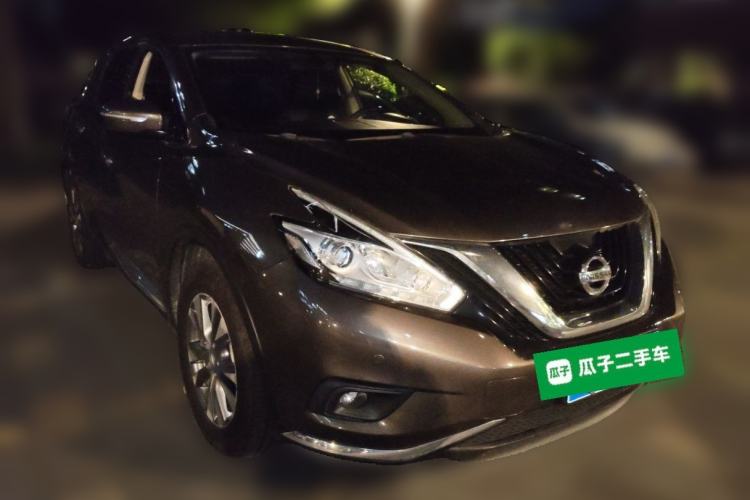 Used Nissan Murano 2015 2.5L XL Two-Wheel Drive Smart Edition Front Right 45 Deg