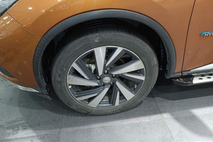 Used Nissan Murano 2015 2.5 S/C HEV XV Four-Wheel Drive Hybrid Flagship Edition Left Front Wheel Hub