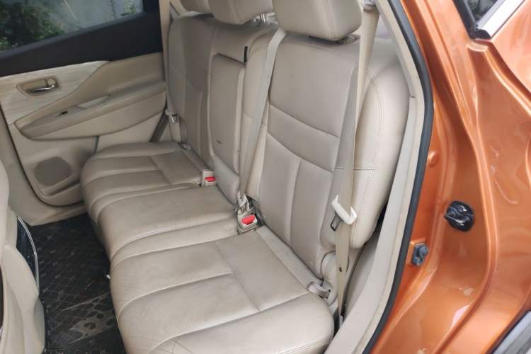 Used Nissan Murano 2015 2.5L XL Two-Wheel Drive Smart Edition Left Rear Seat