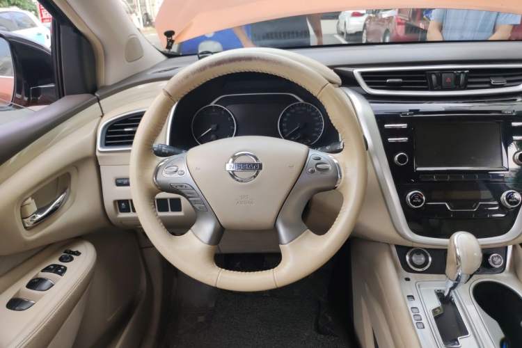 Used Nissan Murano 2015 2.5L XL Two-Wheel Drive Smart Edition Steering Wheel