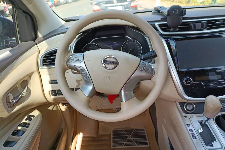Used Nissan Murano 2015 2.5L XE Two-Wheel-Drive Elite Edition Steering Wheel