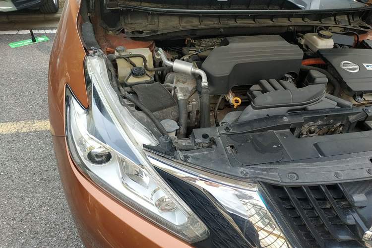 Used Nissan Murano 2016 2.5 S/C HEV XL Four-Wheel Drive Hybrid Prestige Edition Engine Bay Right