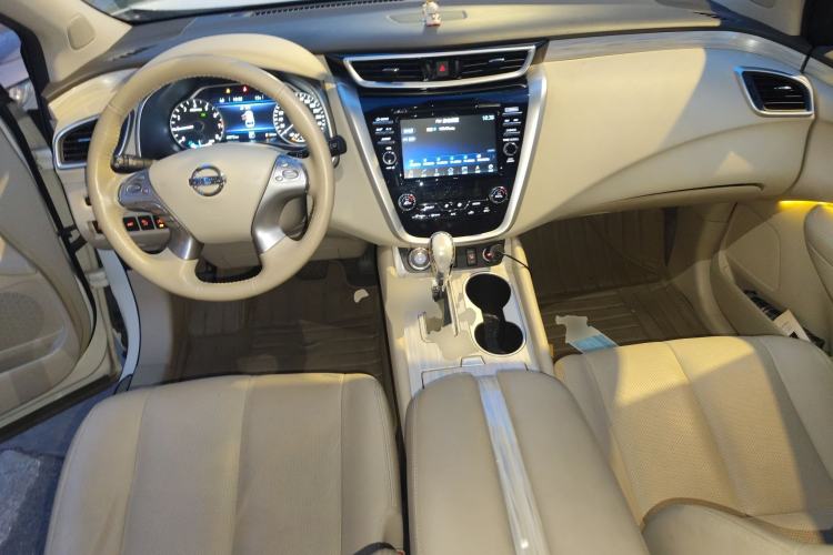 Used Nissan Murano 2016 2.5 S/C HEV XL Four-Wheel Drive Hybrid Prestige Edition Center Console