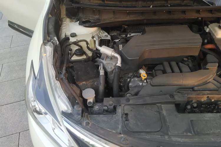 Used Nissan Murano 2016 2.5 S/C HEV XL Four-Wheel Drive Hybrid Prestige Edition Engine Bay Right