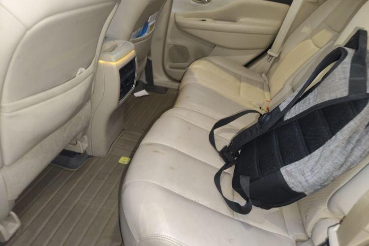 Used Nissan Murano 2016 2.5 S/C HEV XL Four-Wheel Drive Hybrid Prestige Edition Left Rear Seat
