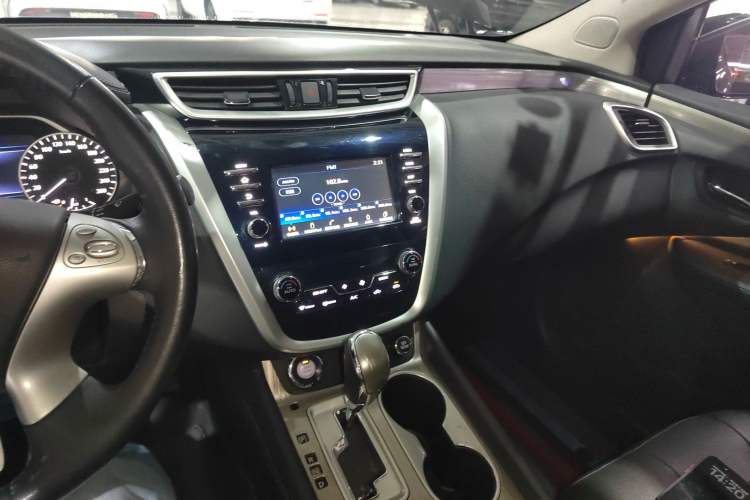 Used Nissan Murano 2017 2.5L XL Two-Wheel Drive Smart Edition Audio And AC Panel