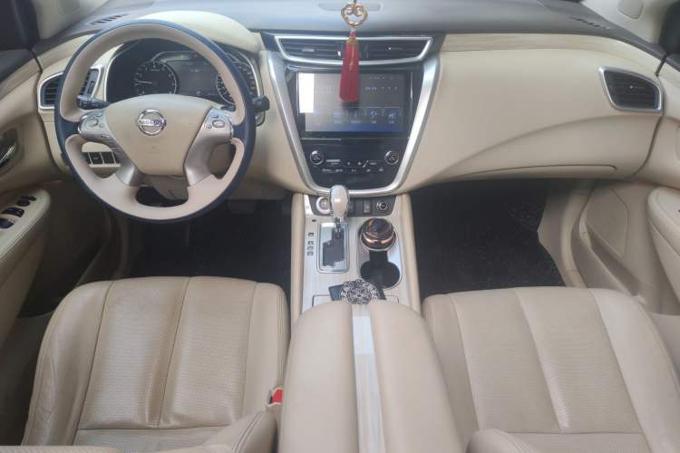 Used Nissan Murano 2017 2.5L XL Two-Wheel Drive Smart Edition Center Console