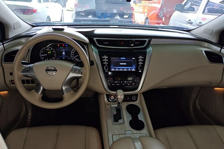 Used Nissan Murano 2017 2.5L XL Two-Wheel Drive Smart Edition Center Console