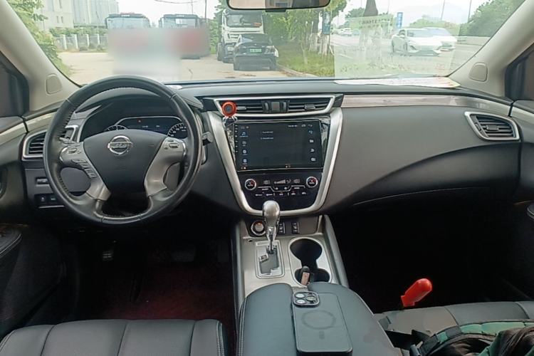 Used Nissan Murano 2017 2.5L XL Two-Wheel Drive Smart Edition Center Console