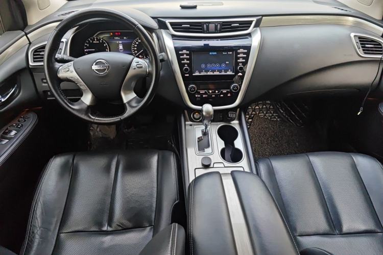 Used Nissan Murano 2017 2.5L XL Two-Wheel Drive Smart Edition Center Console