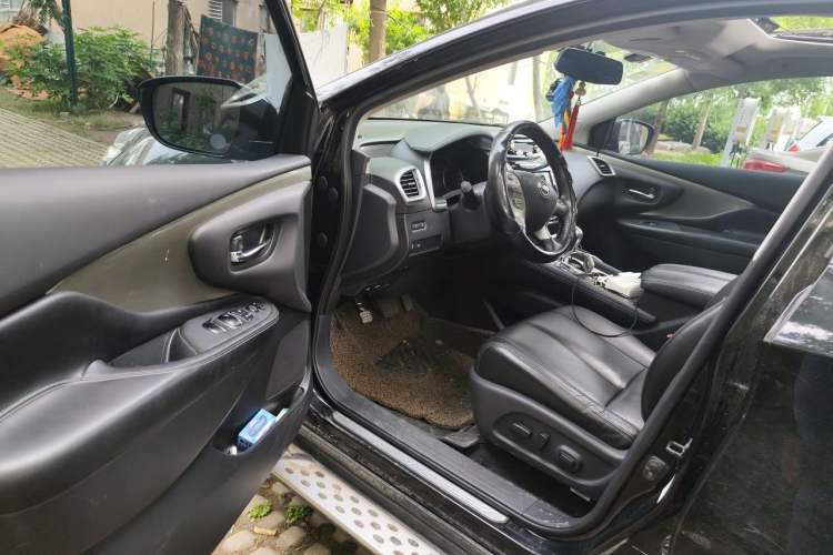 Used Nissan Murano 2017 2.5L XL Two-Wheel Drive Smart Edition Driver Seat
