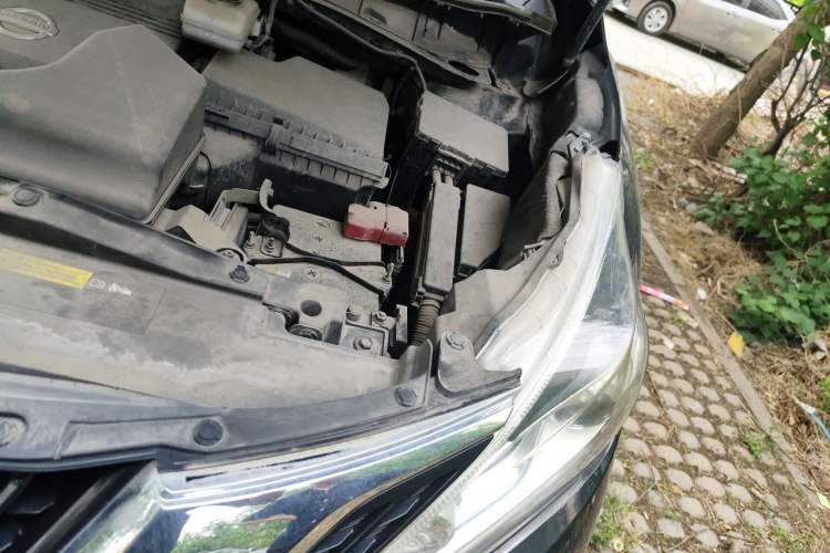 Used Nissan Murano 2017 2.5L XL Two-Wheel Drive Smart Edition Engine Bay Left