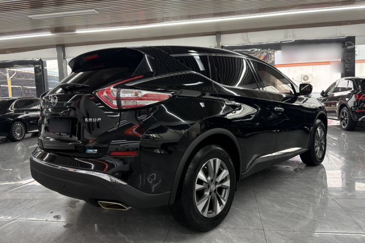 Used Nissan Murano 2017 2.5L XL Two-Wheel Drive Smart Edition Exterior 3