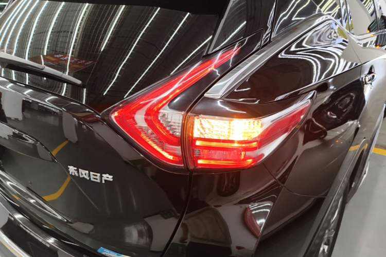 Used Nissan Murano 2017 2.5L XL Two-Wheel Drive Smart Edition Exterior 3