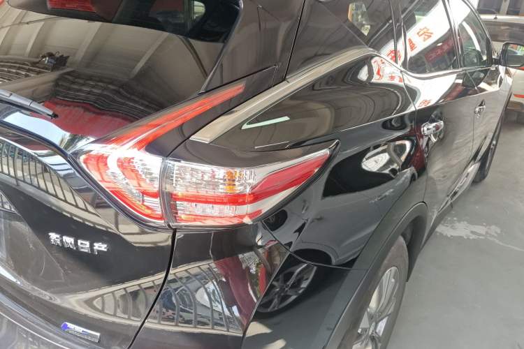 Used Nissan Murano 2017 2.5L XL Two-Wheel Drive Smart Edition Exterior 3