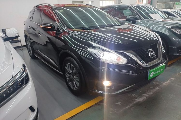 Used Nissan Murano 2017 2.5L XL Two-Wheel Drive Smart Edition Front Right 45 Deg