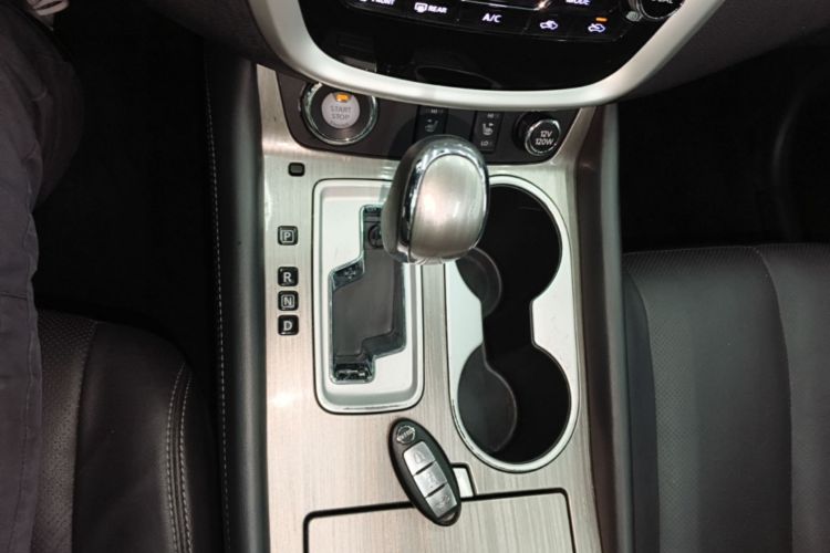 Used Nissan Murano 2017 2.5L XL Two-Wheel Drive Smart Edition Gear Lever