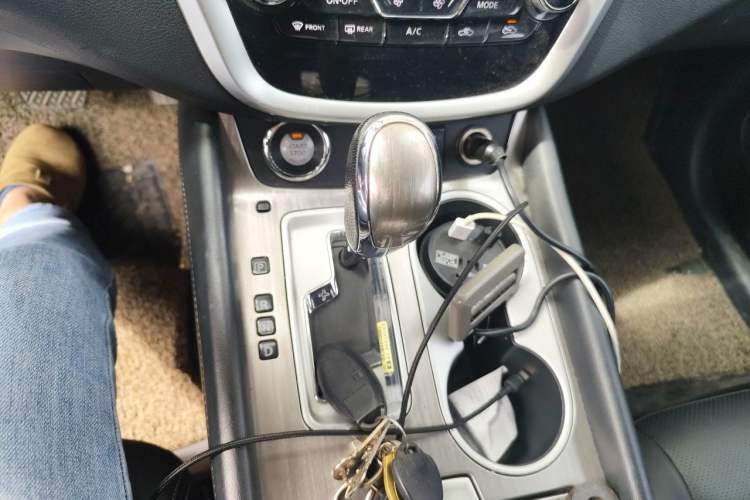 Used Nissan Murano 2017 2.5L XL Two-Wheel Drive Smart Edition Gear Lever