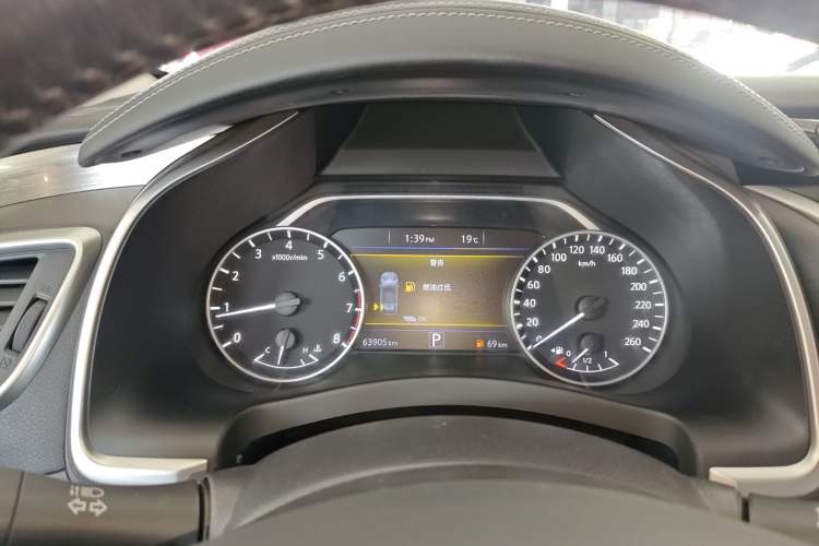 Used Nissan Murano 2017 2.5L XL Two-Wheel Drive Smart Edition Instrument Cluster