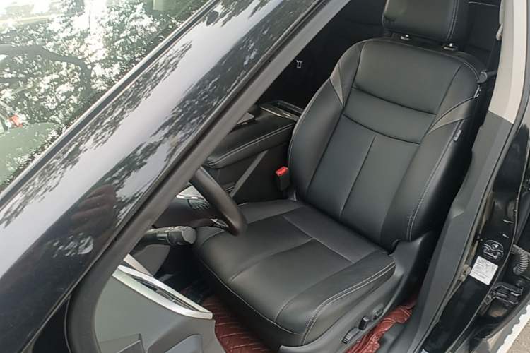 Used Nissan Murano 2017 2.5L XL Two-Wheel Drive Smart Edition Left Front Seat