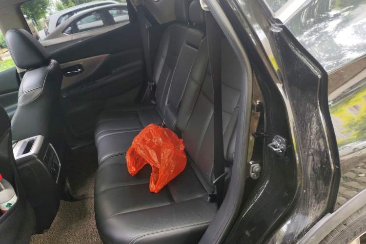 Used Nissan Murano 2017 2.5L XL Two-Wheel Drive Smart Edition Left Rear Seat
