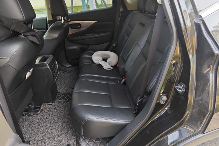 Used Nissan Murano 2017 2.5L XL Two-Wheel Drive Smart Edition Left Rear Seat